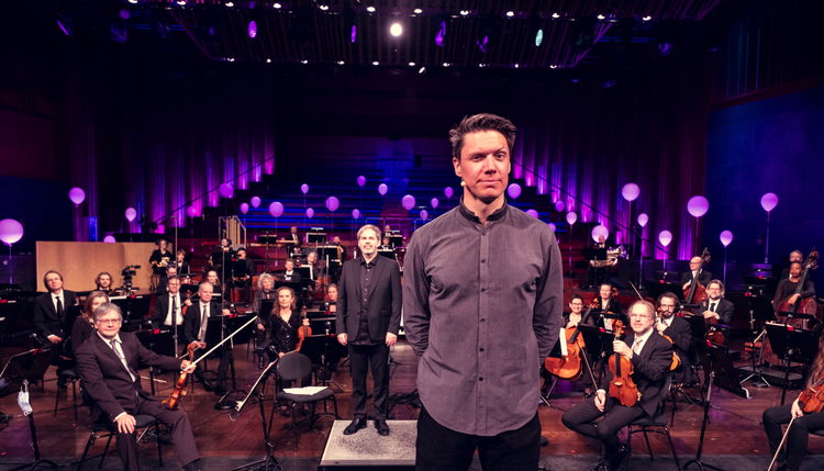 Andreas Wahl foran Oslo-Filharmonien